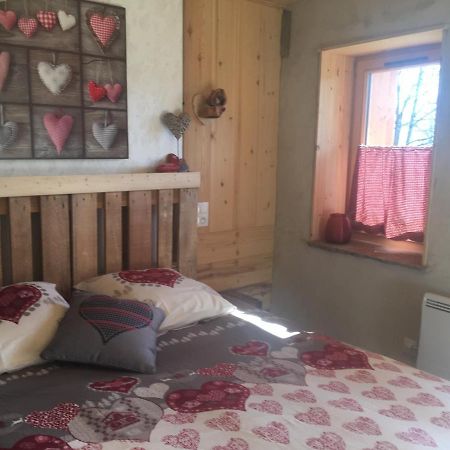 La Gravinette Bed & Breakfast Cruet Luaran gambar