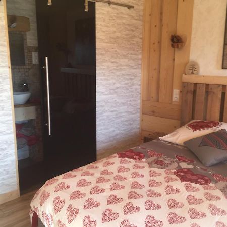 La Gravinette Bed & Breakfast Cruet Luaran gambar